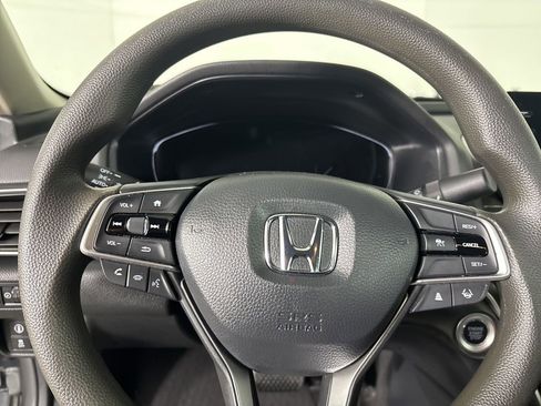 Used 2022 Honda Accord LX image 12