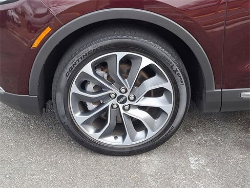 Used 2022 Lincoln Nautilus Reserve image 8