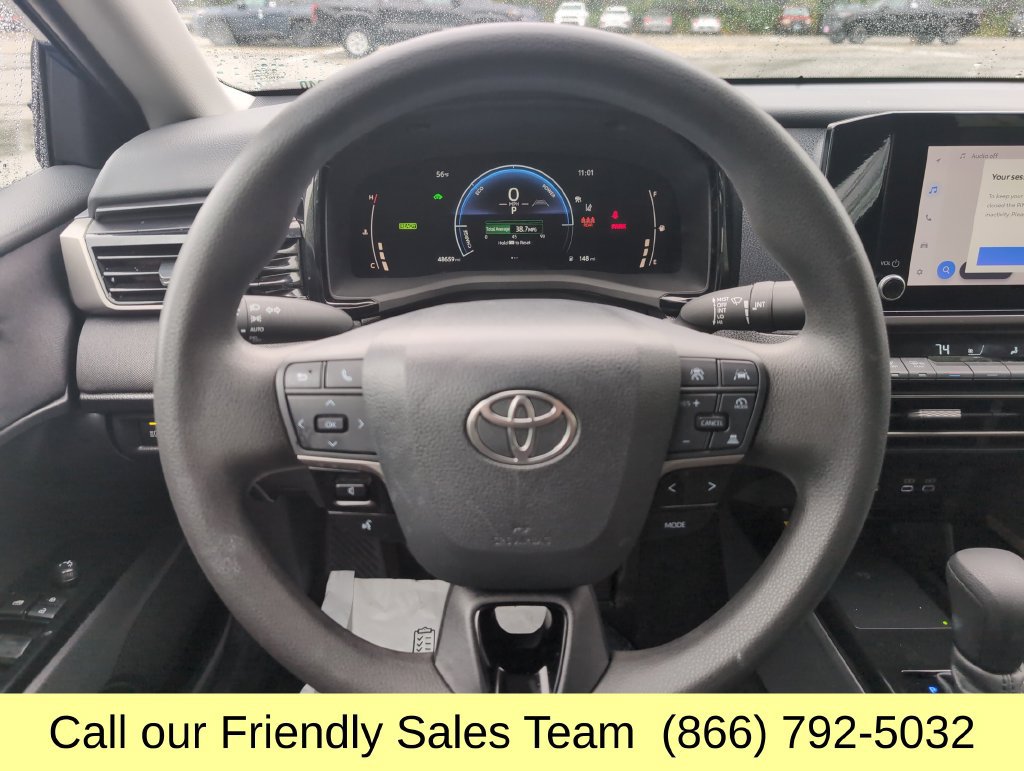 Certified 2025 Toyota Camry LE FWD image 15