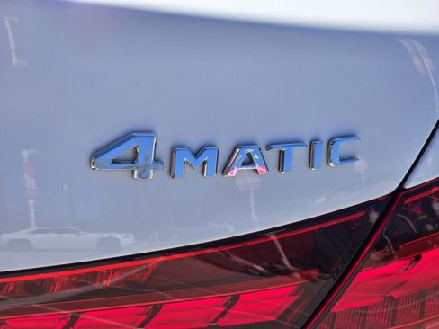 Used 2025 Mercedes-Benz C 300 4MATIC Sedan image 12