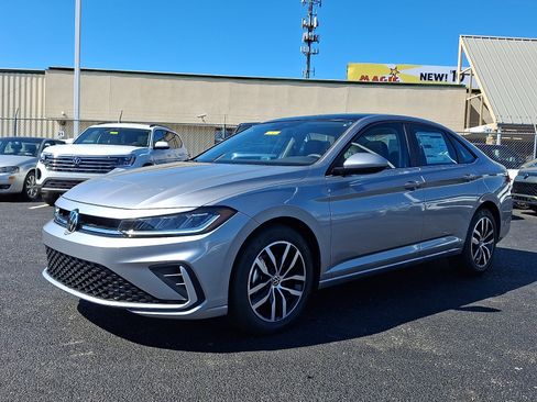 New 2026 Volkswagen Jetta SE FWD image 2