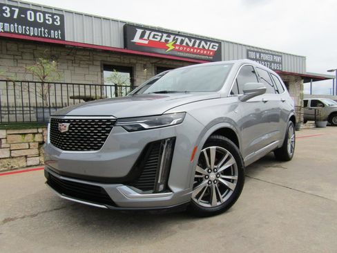 Used 2025 Cadillac XT6 Premium Luxury FWD image 1