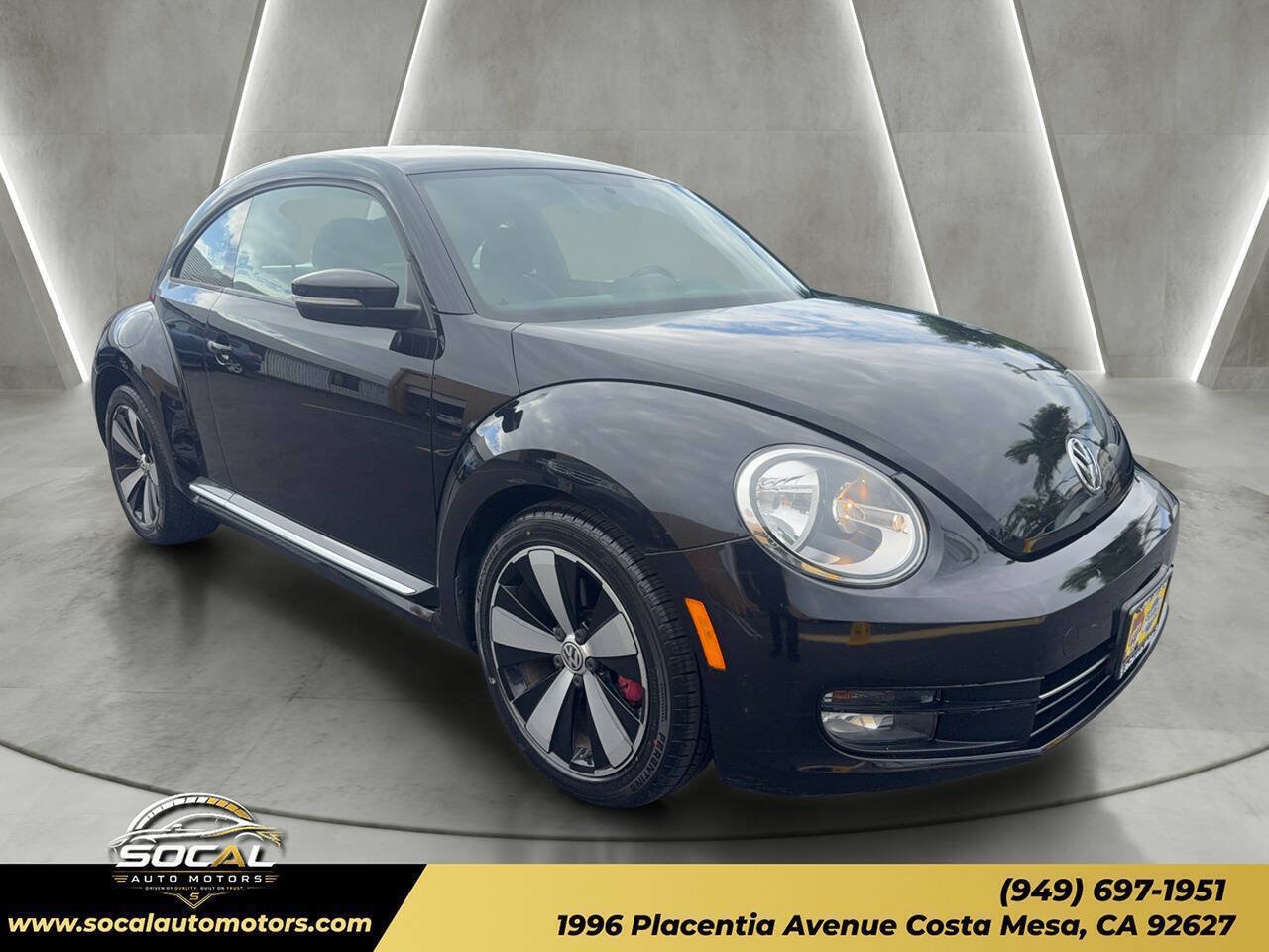 Used 2013 Volkswagen Beetle 2.0T FWD image 7