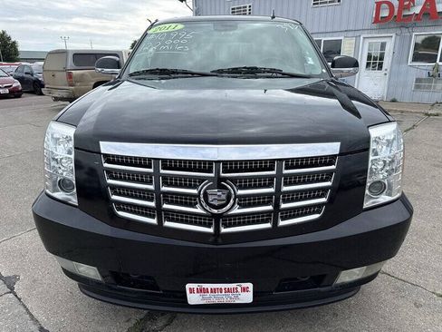 Used 2011 Cadillac Escalade AWD w/ Touring Package image 12