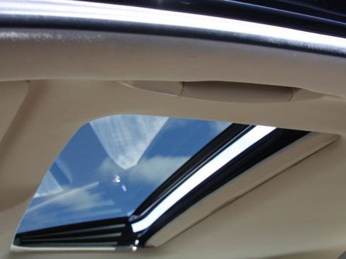 Used 2011 Lexus ES 350 FWD image 34
