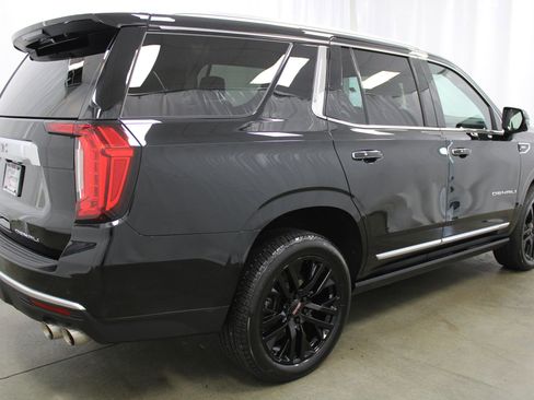 Used 2023 GMC Yukon Denali AWD/4WD image 6