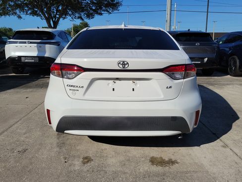Used 2020 Toyota Corolla LE FWD image 7
