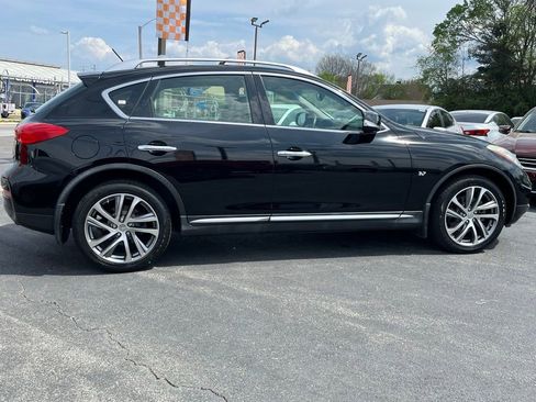 Used 2017 INFINITI QX50 2WD w/ Deluxe Touring Package image 8