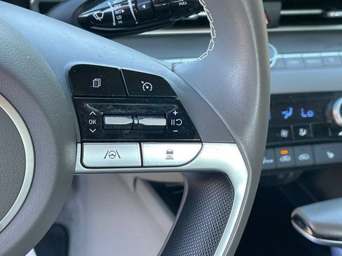 Used 2023 Hyundai Elantra SEL w/ Convenience Package FWD image 20