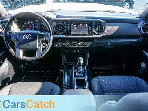 Used 2018 Toyota Tacoma TRD Off-Road image 24