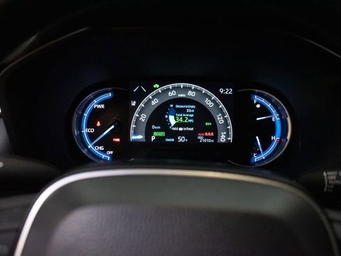 Used 2024 Toyota RAV4 SE w/ Convenience Package AWD/4WD image 13