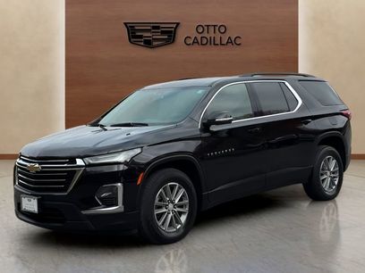 Used 2023 Chevrolet Traverse LT w/ Rear Camera Mirror Package