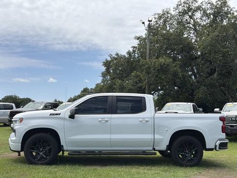 Used 2024 Chevrolet Silverado 1500 RST AWD/4WD image 12