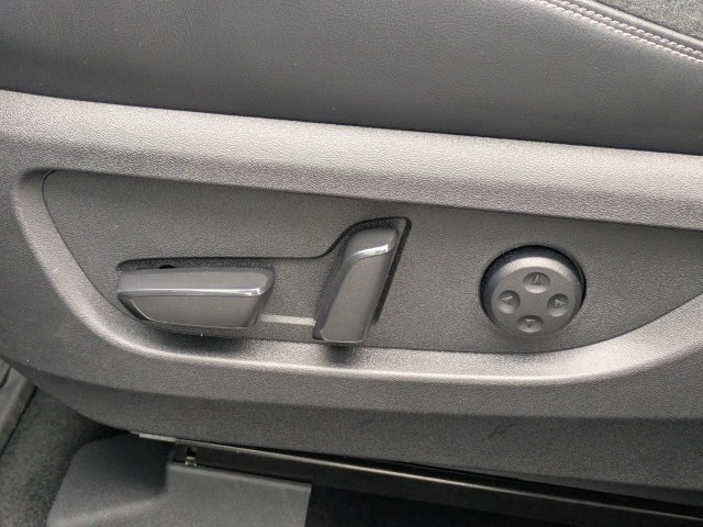 Used 2025 INFINITI QX50 Sport AWD/4WD image 21