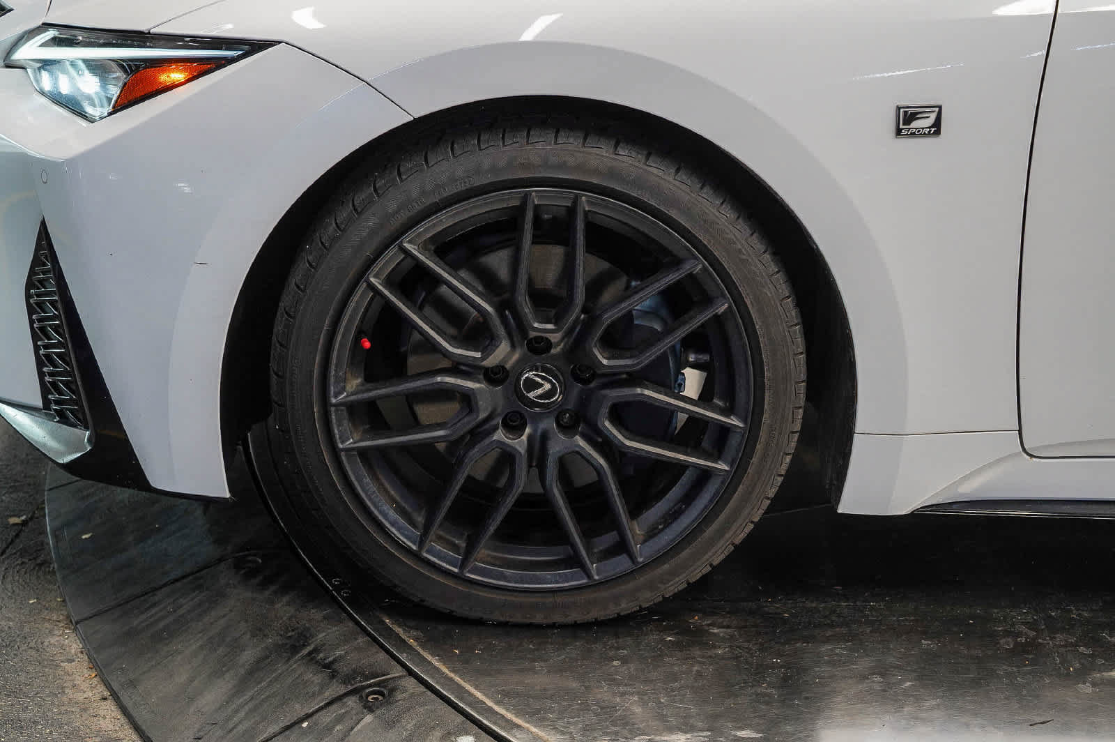 Used 2023 Lexus IS 350 F Sport RWD image 9
