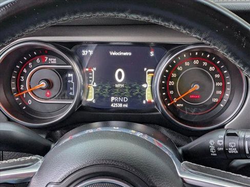 Used 2020 Jeep Wrangler Unlimited Sahara w/ Uconnect 4C Nav & Sound Group image 11