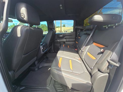 Used 2021 GMC Sierra 1500 AT4 AWD/4WD image 16