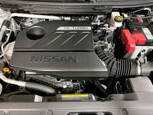 Used 2023 Nissan Rogue SV FWD image 9