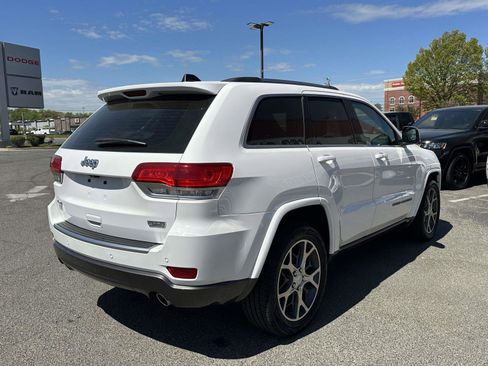 Used 2018 Jeep Grand Cherokee Limited image 6