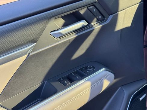 New 2026 GMC Acadia Elevation image 16