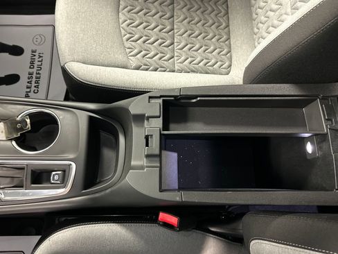 Used 2024 Chevrolet Equinox LS w/ LS Convenience Package FWD image 21