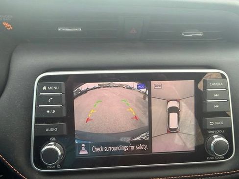 Used 2019 Nissan Kicks SR FWD image 16