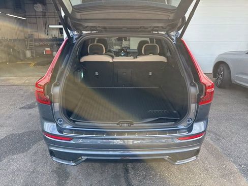 New 2026 Volvo XC60 B5 Plus w/ Protection Package Premier AWD/4WD image 14