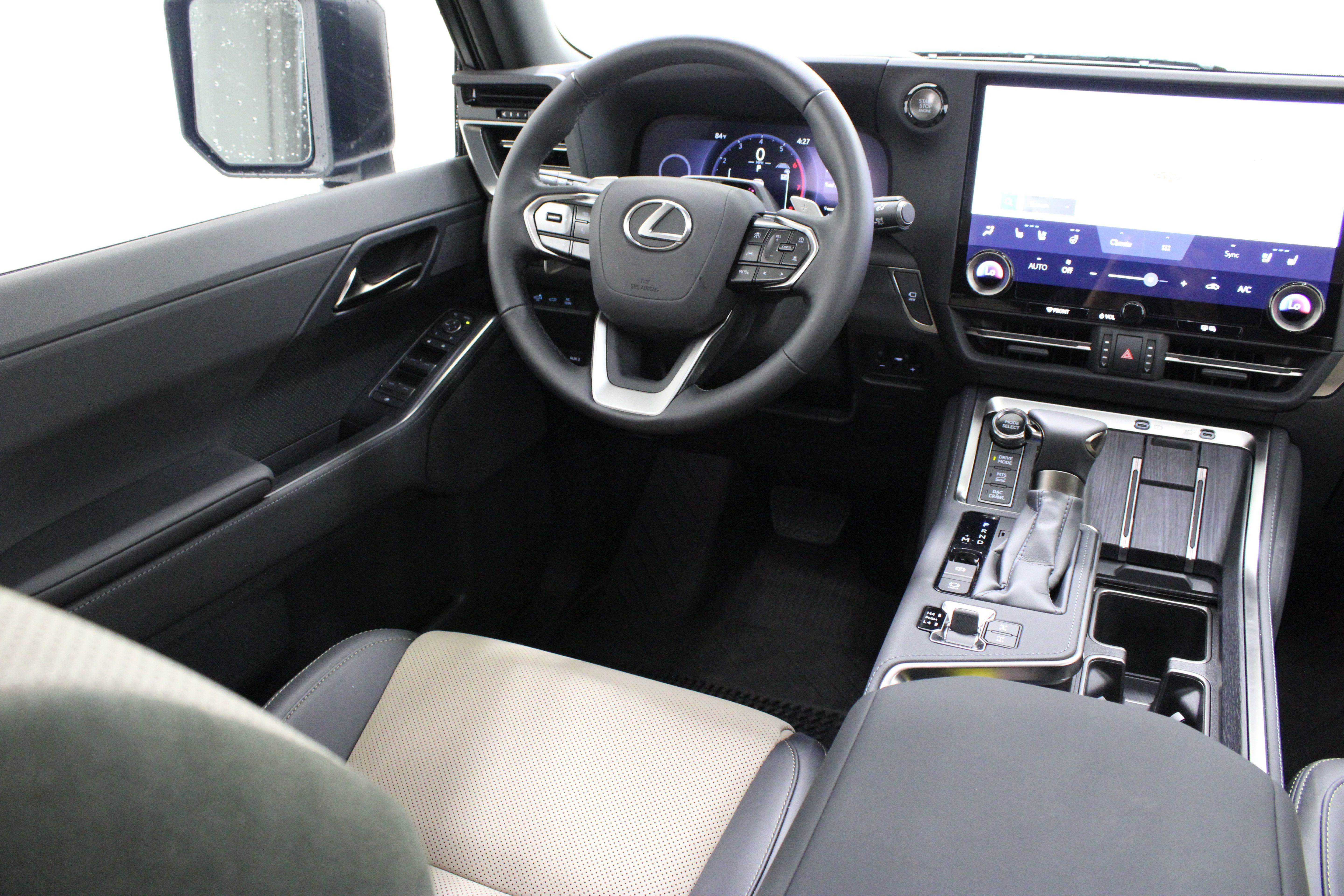 Used 2026 Lexus GX 550 AWD/4WD image 31