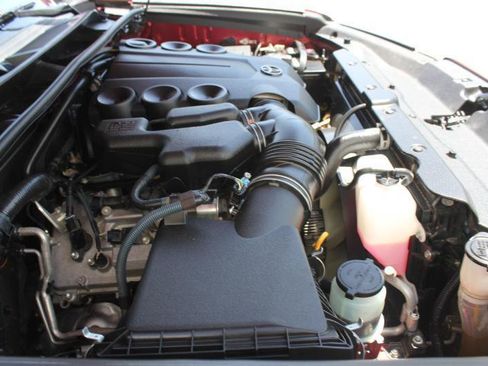 Used 2012 Toyota 4Runner SR5 AWD/4WD image 39