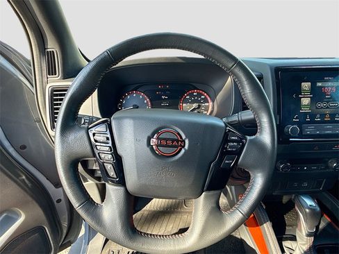 Used 2022 Nissan Frontier PRO-4X w/ Off-Road Protection Package image 11