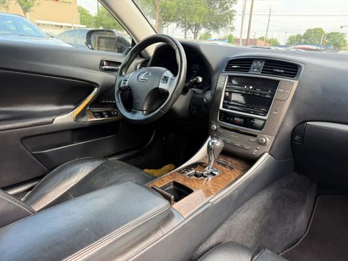 Used 2012 Lexus IS 250C w/ Luxury Pkg RWD image 13