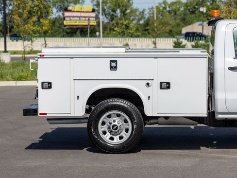 Used 2017 Chevrolet Silverado 3500 W/T RWD image 13