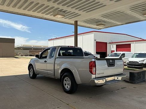 Used 2014 Nissan Frontier S w/ S Preferred Package RWD image 7