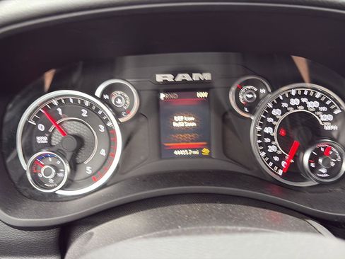 Used 2024 RAM 2500 Big Horn image 10