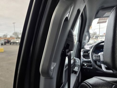 Certified 2024 Ford F250 Lariat w/ Black Appearance Package image 34