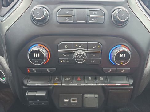 Certified 2021 Chevrolet Silverado 1500 LT w/ Bed Protection Package image 4