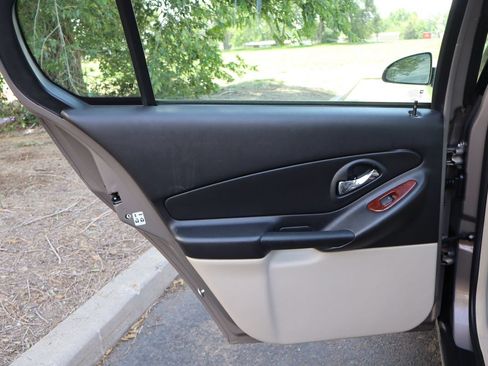 Used 2007 Chevrolet Malibu LTZ FWD image 24