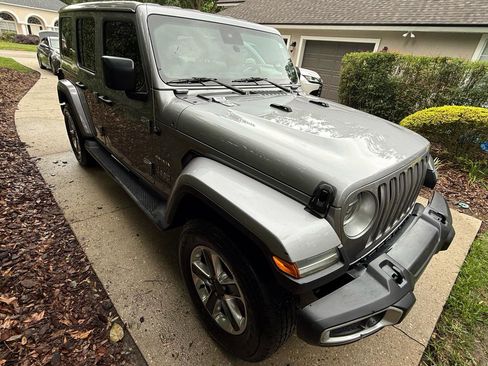 Used 2019 Jeep Wrangler Unlimited Sahara AWD/4WD image 6