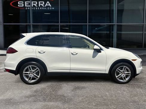 Used 2011 Porsche Cayenne AWD/4WD image 6
