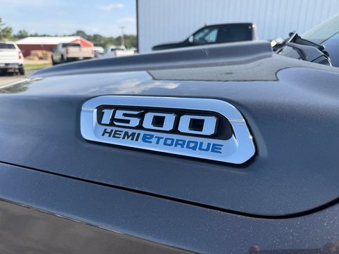 Used 2022 RAM 1500 Big Horn AWD/4WD image 18