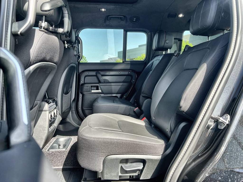 Used 2026 Land Rover Defender 130 V8 AWD/4WD image 15