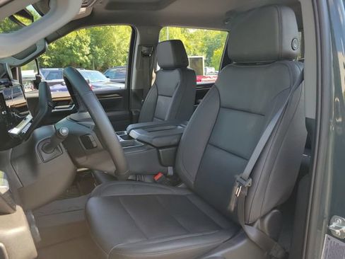 Used 2025 Chevrolet Silverado 2500 LT w/ Trail Boss Package AWD/4WD image 11