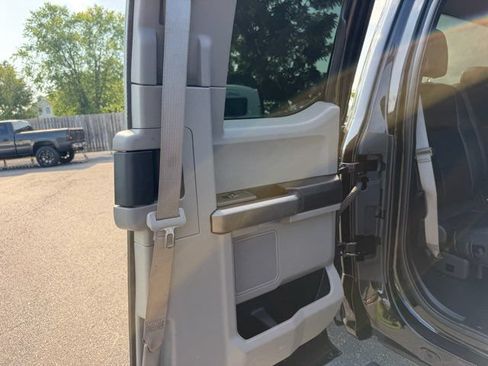 Used 2019 Ford F250 XLT w/ XLT Value Package AWD/4WD image 36