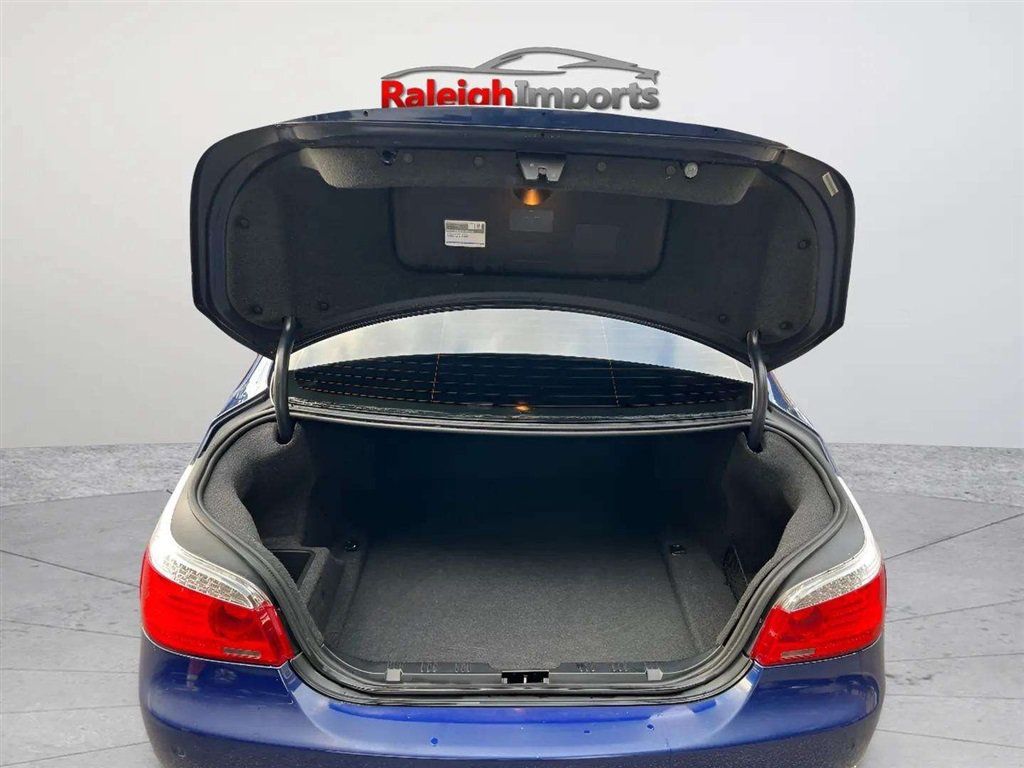 Used 2008 BMW M5 RWD image 33