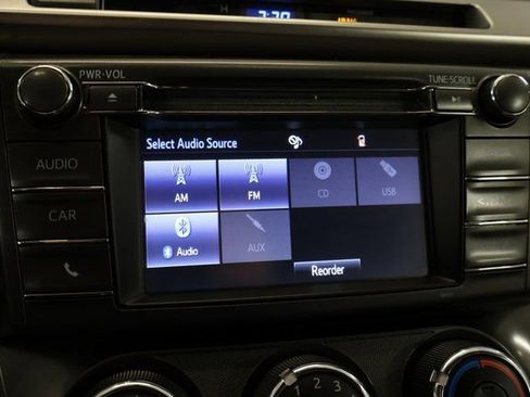 Used 2014 Toyota RAV4 LE image 20