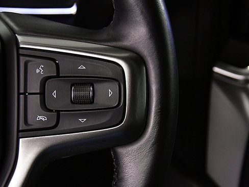 Used 2019 Chevrolet Silverado 1500 RST image 24