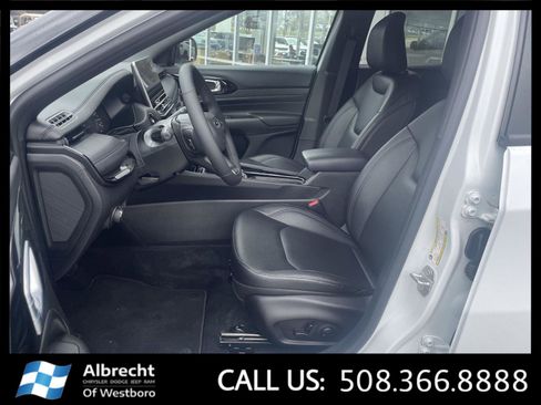 New 2026 Jeep Compass Limited AWD/4WD image 10