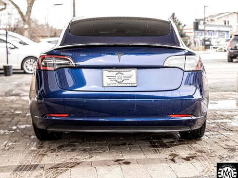 Used 2021 Tesla Model 3 Performance image 13