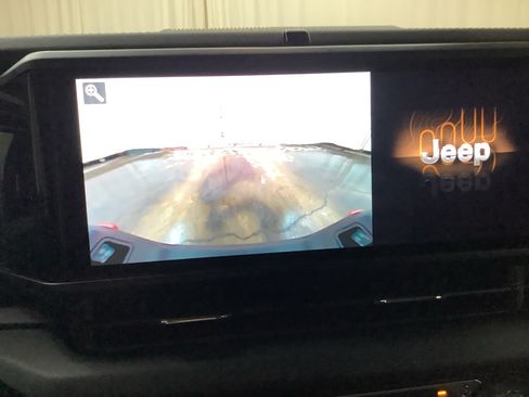 New 2026 Jeep Gladiator Mojave w/ Safety Group AWD/4WD image 17