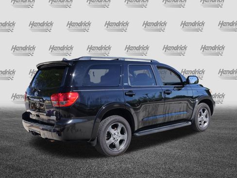 Used 2012 Toyota Sequoia SR5 w/ Sport Appearance Pkg RWD image 9